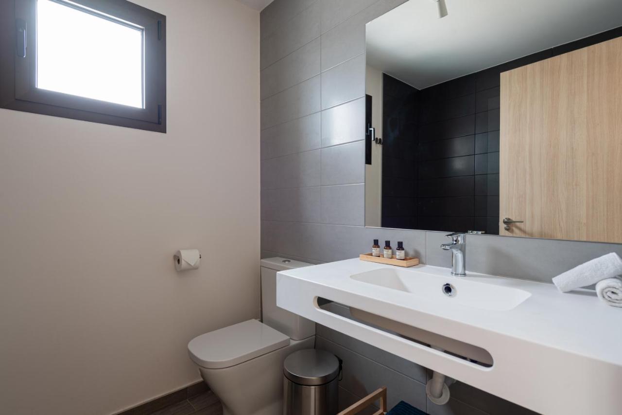 Homeforguest Flat With Large Terrace In Modern Residential Complex With Swimming Pool カレタ・デ・フステ エクステリア 写真